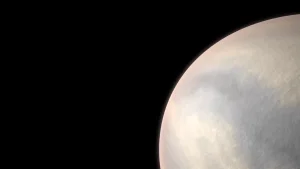 Descobert un exoplaneta proper, rocós i calent